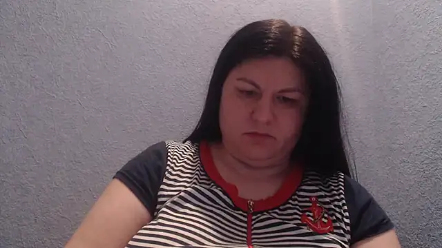 KiraSwee online show from February 2, 2026, 5:11 pm