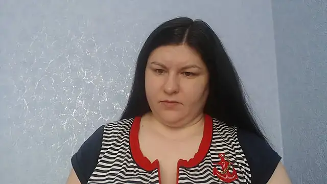 KiraSwee online show from February 6, 2026, 9:12 am