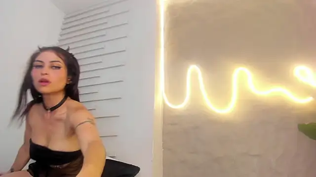 Snapshot of Demy_Ruiz chatting on March 1, 2025, 9:07 am Demy Ruiz online show from March 1, 2025, 9:07 am