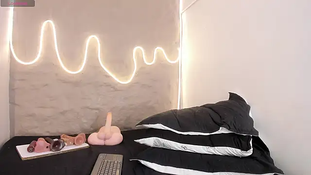 Snapshot of Demy_Ruiz chatting on September 9, 2025, 3:17 am Demy Ruiz online show from September 9, 2025, 3:17 am