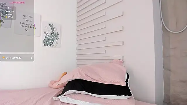 Snapshot of Demy_Ruiz chatting on September 12, 2025, 3:28 am Demy Ruiz online show from September 12, 2025, 3:28 am