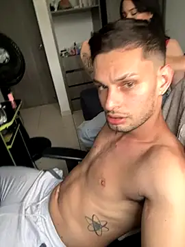 Snapshot of Fitmanx chatting on November 6, 2025, 8:10 pm Fitmanx online show from November 6, 2025, 8:10 pm