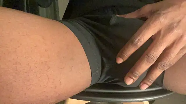 Snapshot of DoctorGirthBBC chatting on February 4, 2025, 3:22 am DoctorGirthBBC online show from February 4, 2025, 3:22 am