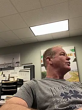 Snapshot of hintly chatting on January 18, 2026, 2:10 pm hintly online show from January 18, 2026, 2:10 pm