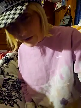 beautifulme23 online show from February 17, 2025, 5:32 pm