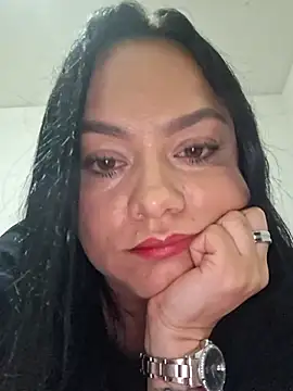 Snapshot of SARAI_523 chatting on November 4, 2025, 9:47 pm SARAI 523 online show from November 4, 2025, 9:47 pm