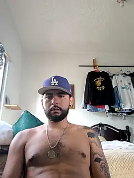 Snapshot of dickman10 chatting on February 22, 2025, 11:24 pm dickman10 online show from February 22, 2025, 11:24 pm