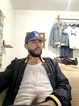 Snapshot of dickman10 chatting on December 3, 2025, 2:37 pm dickman10 online show from December 3, 2025, 2:37 pm