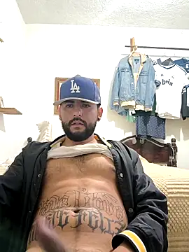 Snapshot of dickman10 chatting on December 5, 2025, 4:32 am dickman10 online show from December 5, 2025, 4:32 am