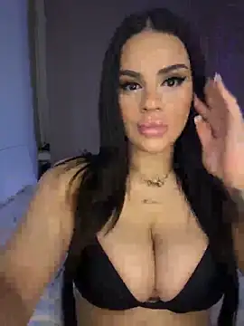 mrsbellanova online show from October 30, 2025, 11:05 pm