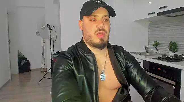 ZackMasterss online show from February 4, 2025, 2:49 am