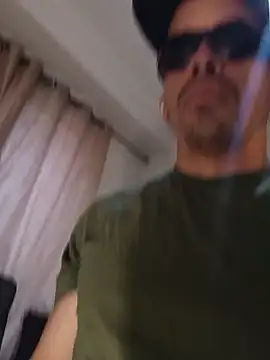 aleds17668 online show from January 11, 2026, 8:25 pm