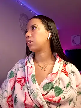 Snapshot of SallyWhitee chatting on February 7, 2026, 5:00 am SallyWhitee online show from February 7, 2026, 5:00 am