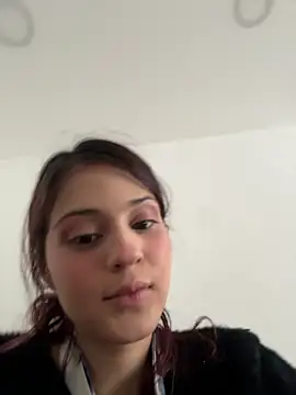 Snapshot of AngelRuby chatting on April 19, 2026, 9:39 pm AngelRuby online show from April 19, 2026, 9:39 pm