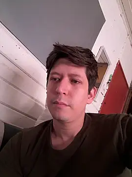 Snapshot of ReyBen11 chatting on February 25, 2025, 2:00 pm ReyBen11 online show from February 25, 2025, 2:00 pm