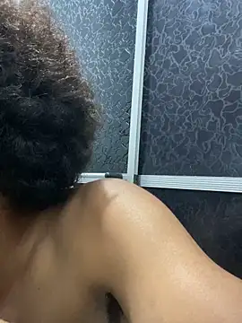 Mineirinho043 online show from November 25, 2025, 4:29 pm