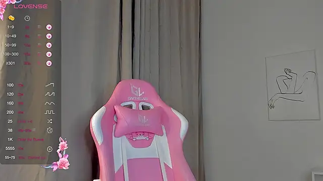 Mimi Webb online show from February 23, 2025, 2:35 pm