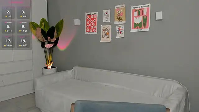 RikoAsada online show from November 9, 2025, 7:17 am