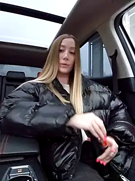 Snapshot of Pussy_Drive03 chatting on October 27, 2025, 1:31 am Pussy Drive03 online show from October 27, 2025, 1:31 am