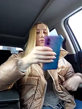 Snapshot of Pussy_Drive03 chatting on December 1, 2025, 4:28 am Pussy Drive03 online show from December 1, 2025, 4:28 am