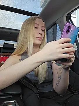 Snapshot of Pussy_Drive03 chatting on December 16, 2025, 5:45 am Pussy Drive03 online show from December 16, 2025, 5:45 am