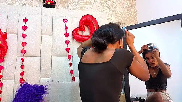 dafnnelewis online show from February 20, 2026, 11:32 am