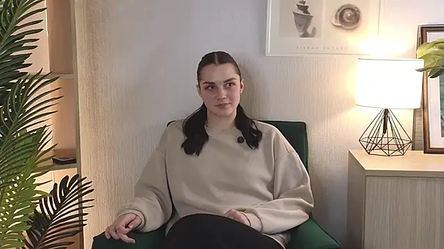 GarynDilley online show from February 7, 2025, 11:34 am