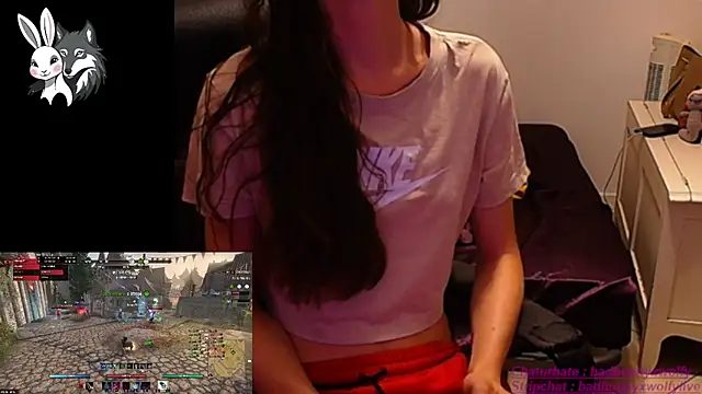 Snapshot of BadBunnyXWolfyLive chatting on October 18, 2025, 6:19 pm BadBunnyXWolfyLive online show from October 18, 2025, 6:19 pm