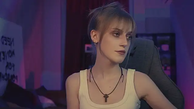 KiraMontoya online show from February 4, 2026, 2:50 am