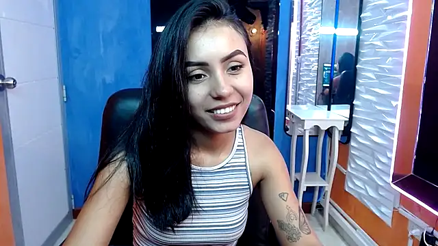 julieta fn online show from November 13, 2025, 3:55 pm