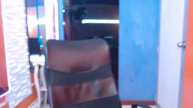 julieta fn online show from December 17, 2025, 3:51 pm