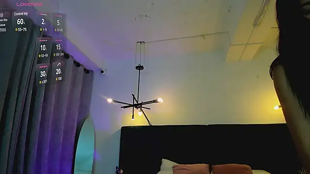 nattashaa7 online show from February 17, 2025, 11:44 am