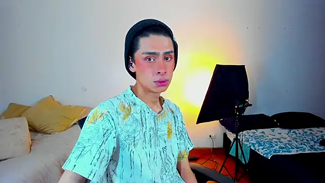 Snapshot of steve__gray chatting on March 12, 2025, 6:55 pm steve  gray online show from March 12, 2025, 6:55 pm