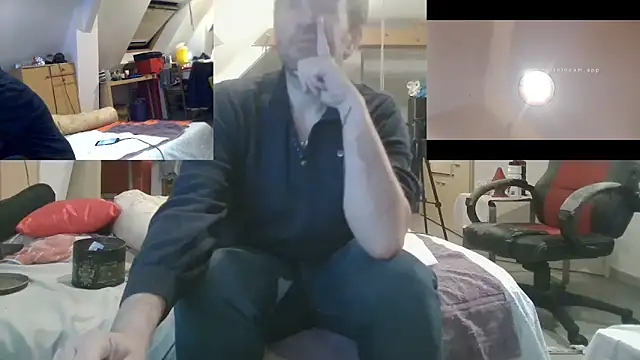 Snapshot of Mastersanges chatting on September 18, 2025, 8:00 pm Mastersanges online show from September 18, 2025, 8:00 pm