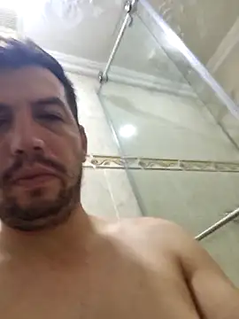 Snapshot of reyarturs13 chatting on February 16, 2025, 7:15 am reyarturs13 online show from February 16, 2025, 7:15 am