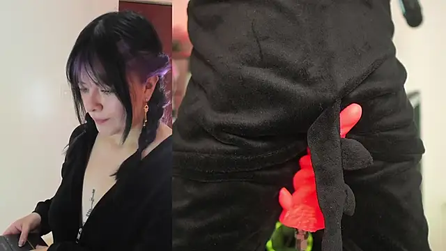 Neekito  online show from December 14, 2025, 7:40 pm