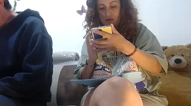 jeans and emma online show from February 23, 2025, 1:02 am