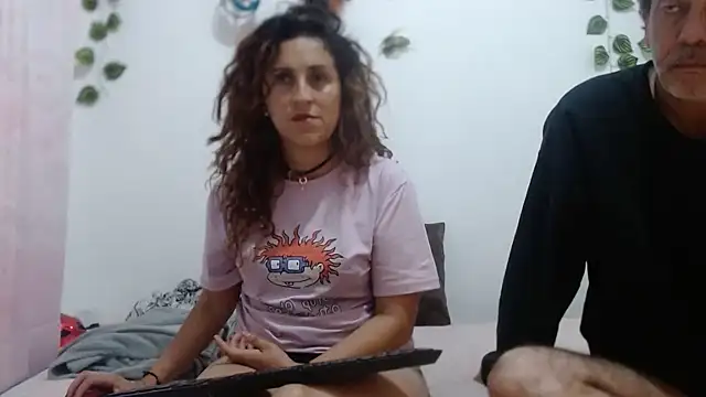 jeans and emma online show from March 5, 2025, 12:05 am