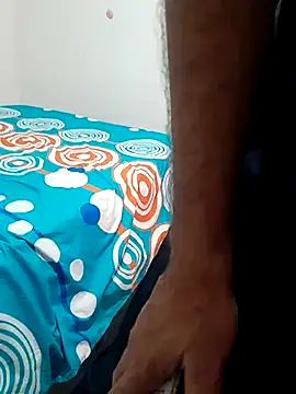 jeans and emma online show from March 17, 2025, 5:27 pm