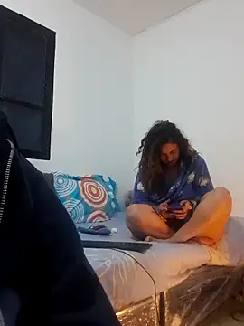 jeans and emma online show from September 23, 2025, 12:24 am