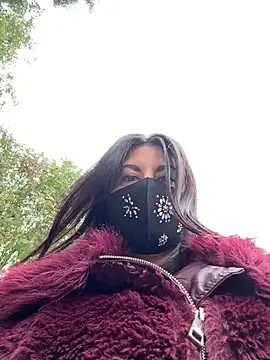 Loveblackzilla online show from October 11, 2025, 10:58 am