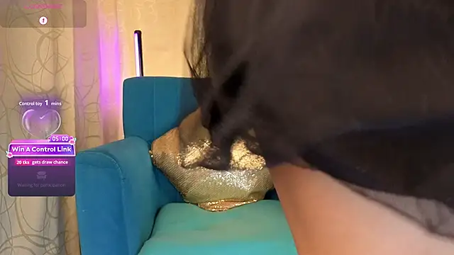 sophia dumont online show from January 8, 2026, 11:40 pm