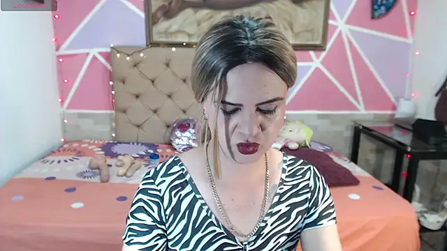 Snapshot of Dolldirtyxxx chatting on March 14, 2025, 2:31 am Dolldirtyxxx online show from March 14, 2025, 2:31 am