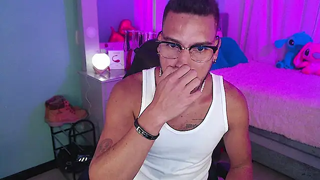 Snapshot of Chrissken chatting on March 21, 2025, 3:22 am Chrissken online show from March 21, 2025, 3:22 am