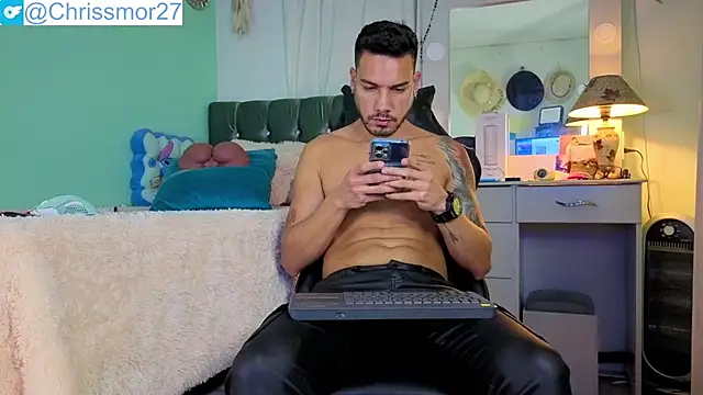 Snapshot of Chrissken chatting on September 17, 2025, 10:55 pm Chrissken online show from September 17, 2025, 10:55 pm