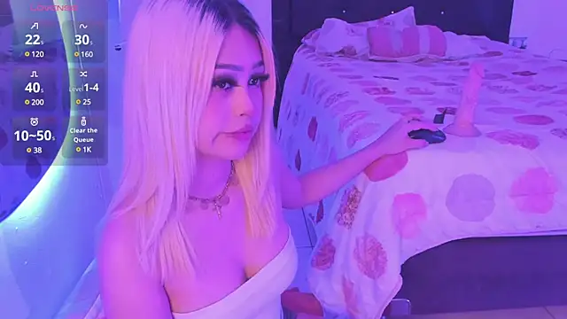  Charlottequeen online show from March 13, 2025, 4:27 am