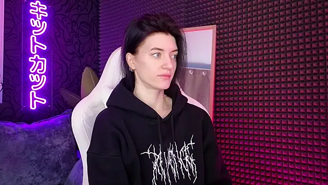 roxy riot  online show from March 11, 2025, 1:26 am