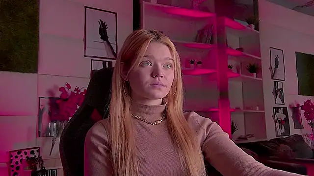 Snapshot of AdeleCartier chatting on March 3, 2025, 3:30 am AdeleCartier online show from March 3, 2025, 3:30 am