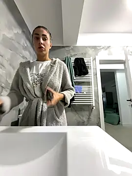 BonyBon29 online show from October 24, 2025, 4:53 am