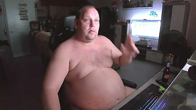 Hotfire-112 online show from April 11, 2026, 10:14 pm